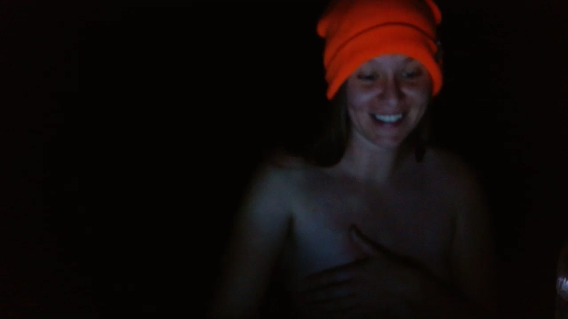 Gallery image thumbnail from GirlOffGrid's myfreecams stream on, 11/16/2023, 23:44 image 18 of 20