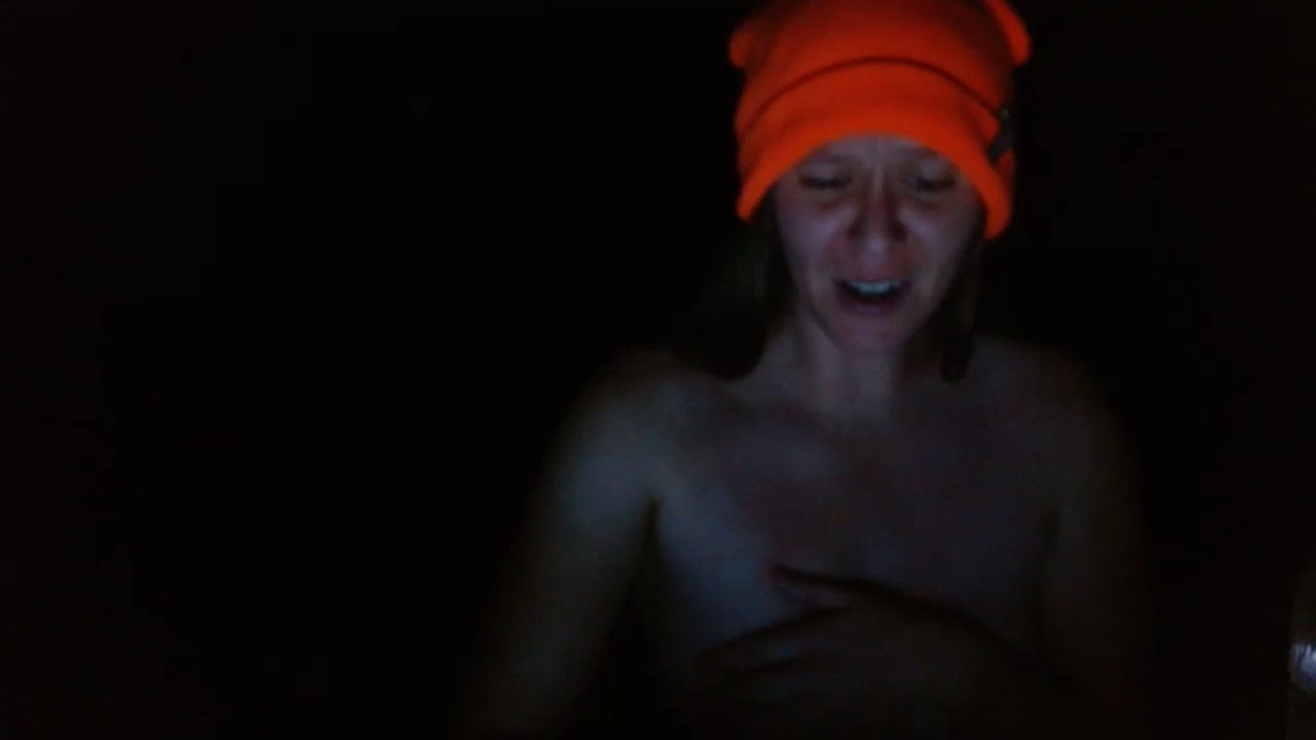 Gallery image thumbnail from GirlOffGrid's myfreecams stream on, 11/16/2023, 23:44 image 17 of 20