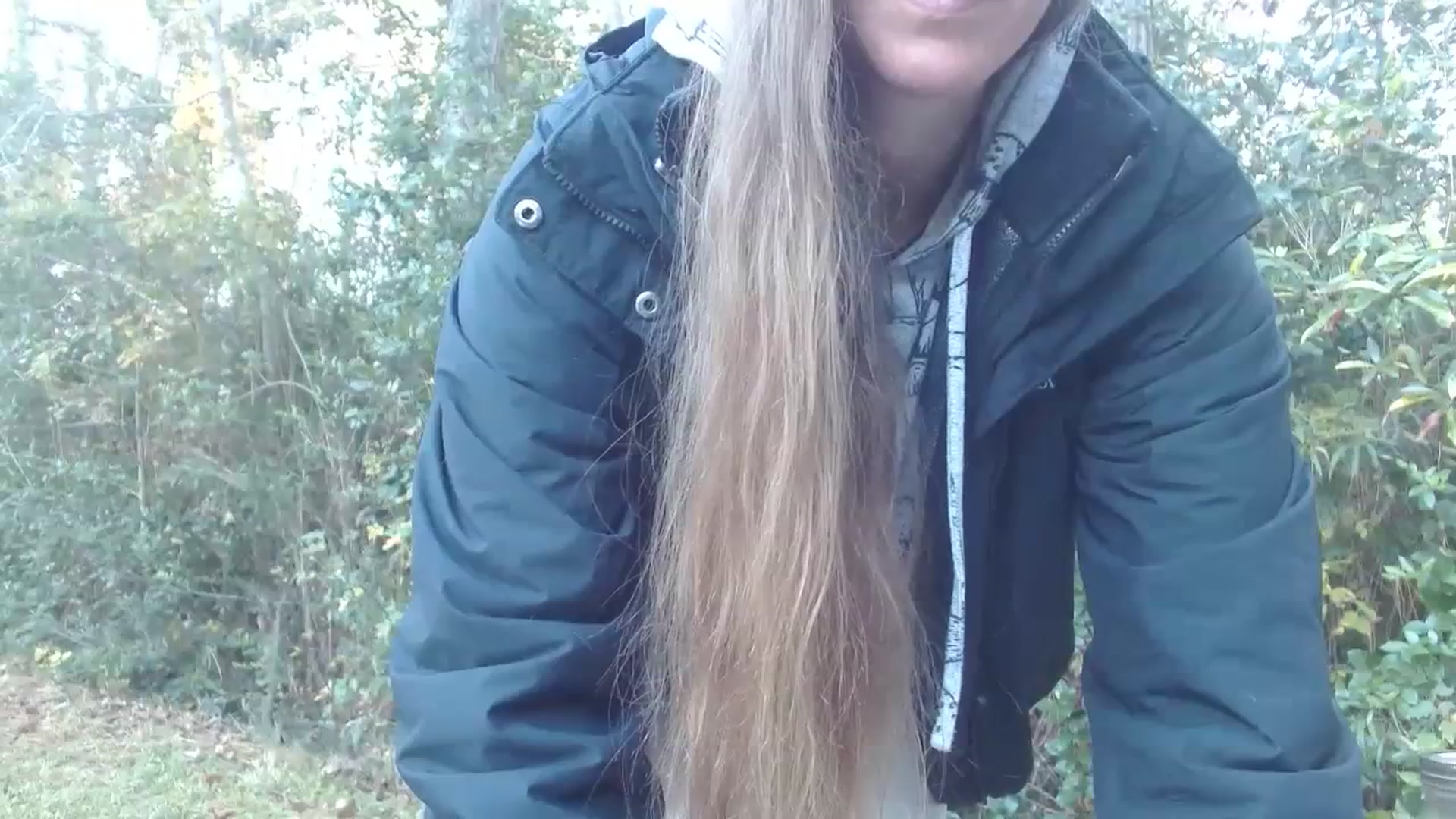 Gallery image thumbnail from GirlOffGrid's myfreecams stream on, 11/19/2023, 21:34 image 14 of 20