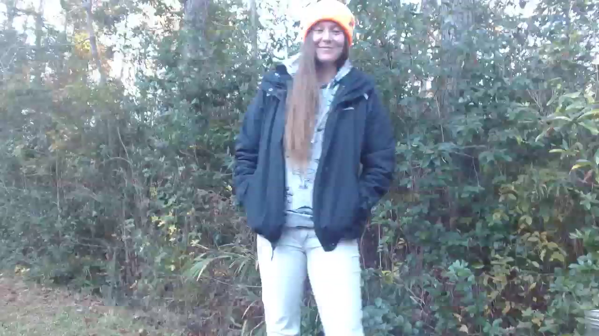 Gallery image thumbnail from GirlOffGrid's myfreecams stream on, 11/19/2023, 21:34 image 17 of 20