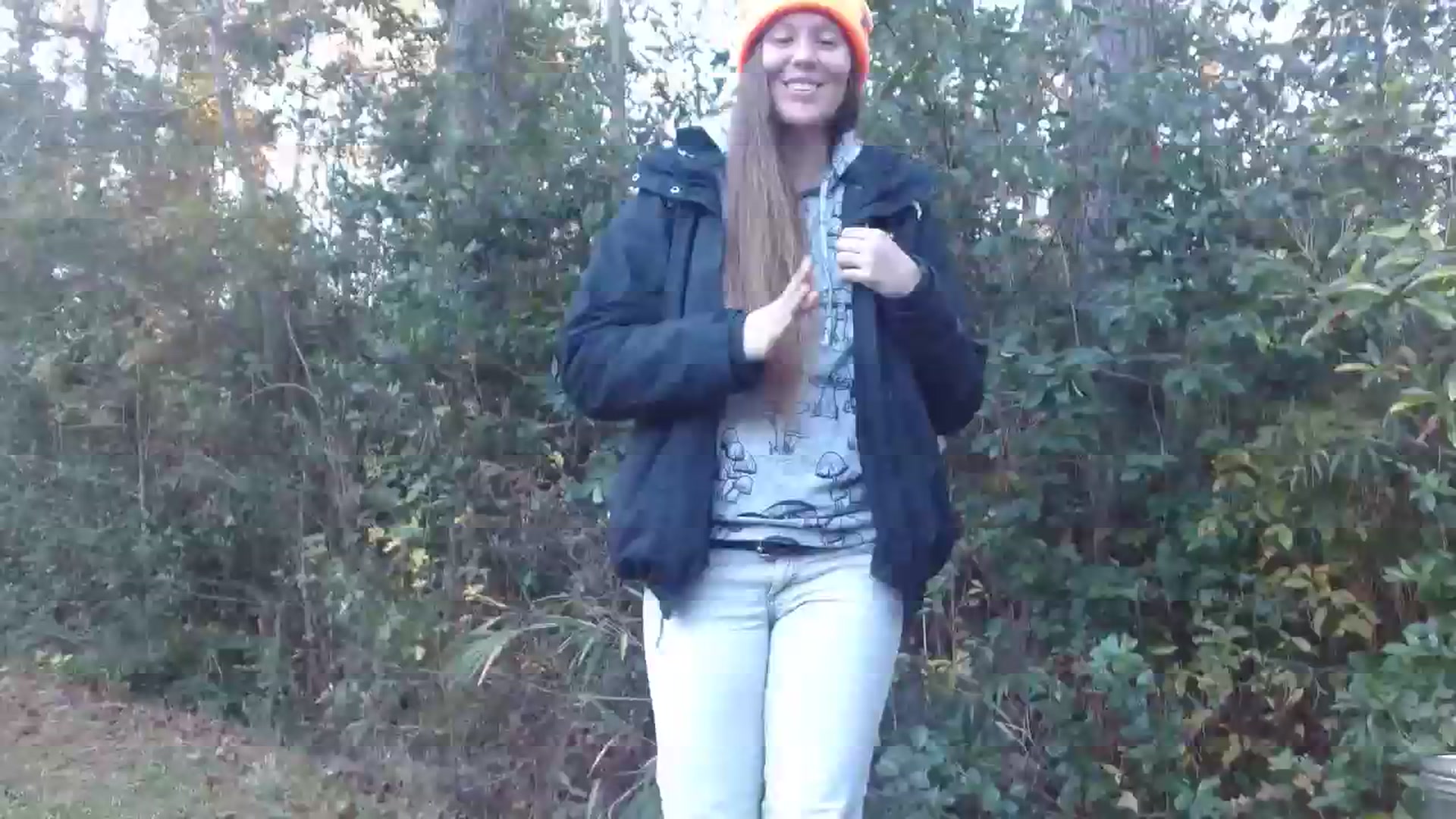 Gallery image thumbnail from GirlOffGrid's myfreecams stream on, 11/19/2023, 21:34 image 18 of 20