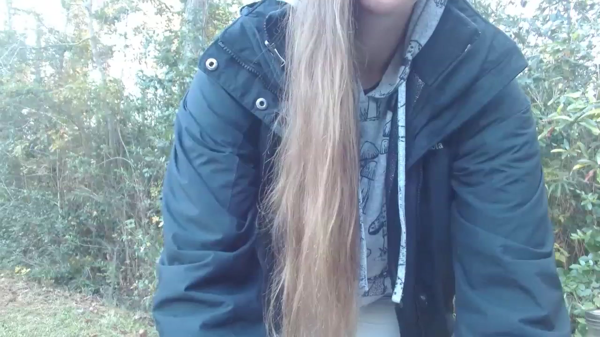 Gallery image thumbnail from GirlOffGrid's myfreecams stream on, 11/19/2023, 21:34 image 3 of 20