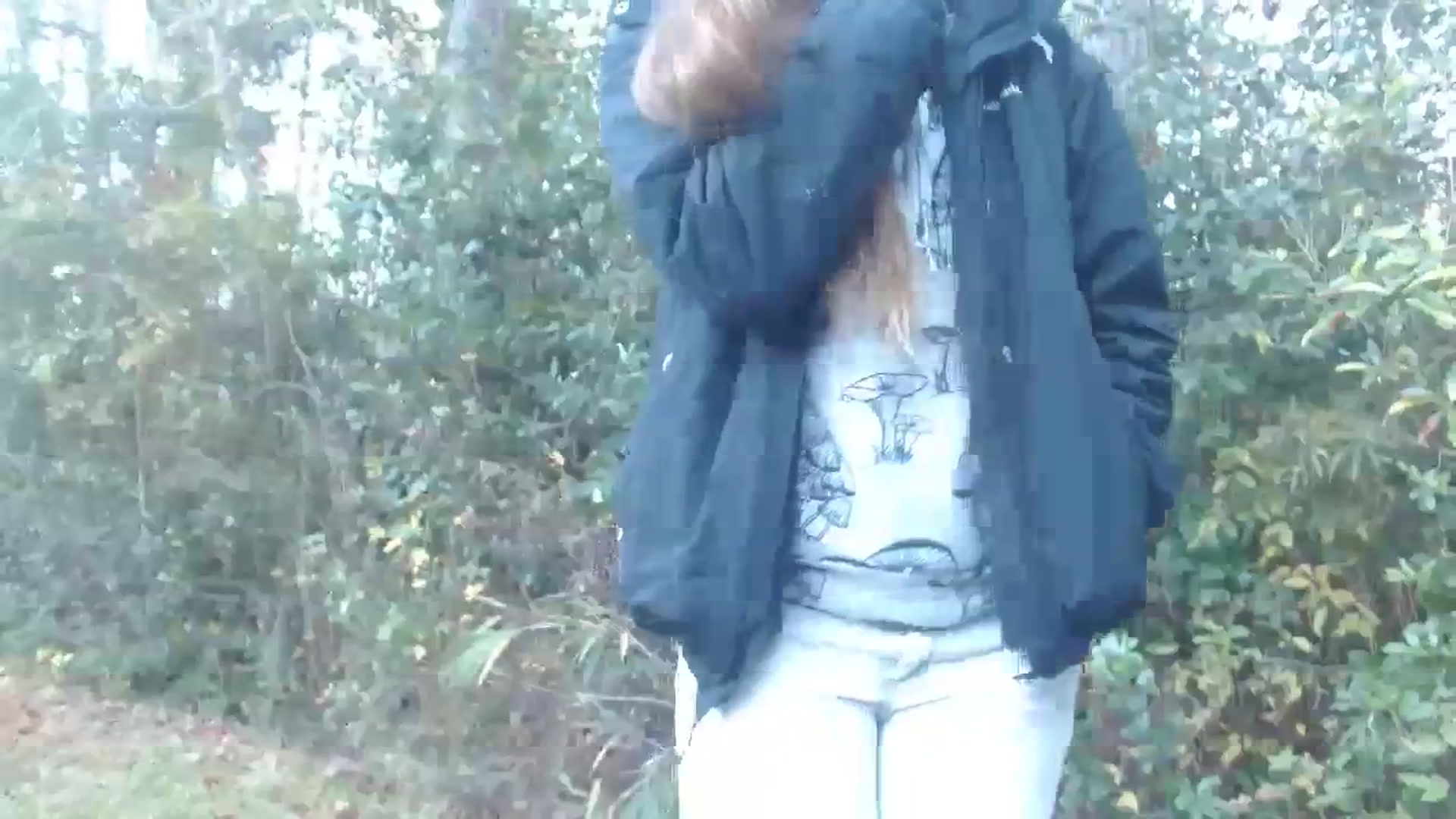 Gallery image thumbnail from GirlOffGrid's myfreecams stream on, 11/19/2023, 21:54 image 17 of 20