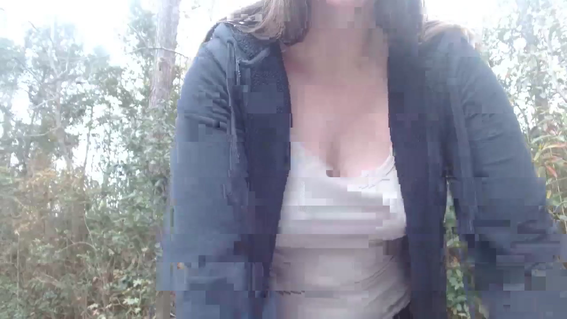 Gallery image thumbnail from GirlOffGrid's myfreecams stream on, 12/01/2023, 21:43 image 9 of 20