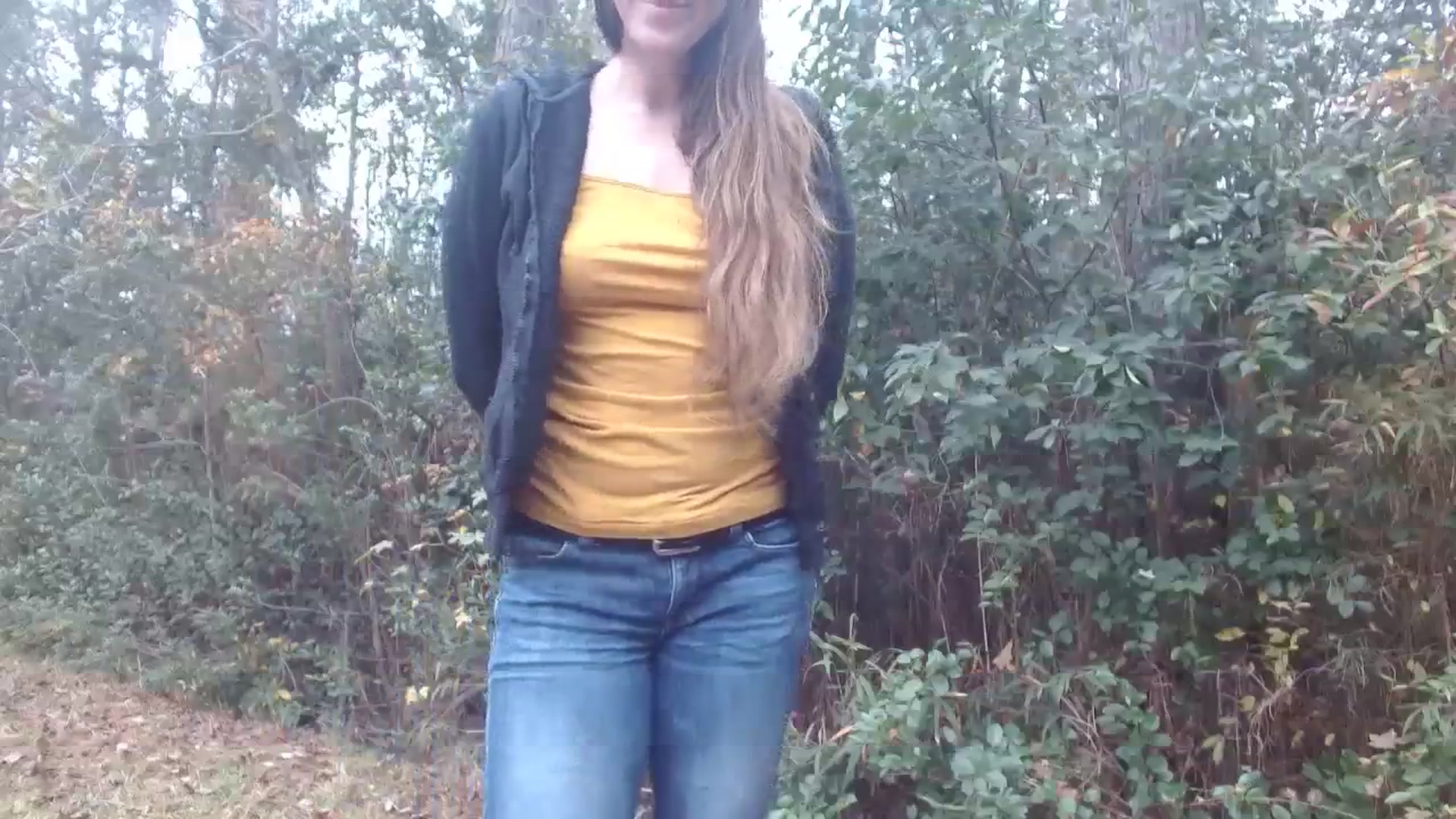 Gallery image thumbnail from GirlOffGrid's myfreecams stream on, 12/03/2023, 21:37 image 7 of 20