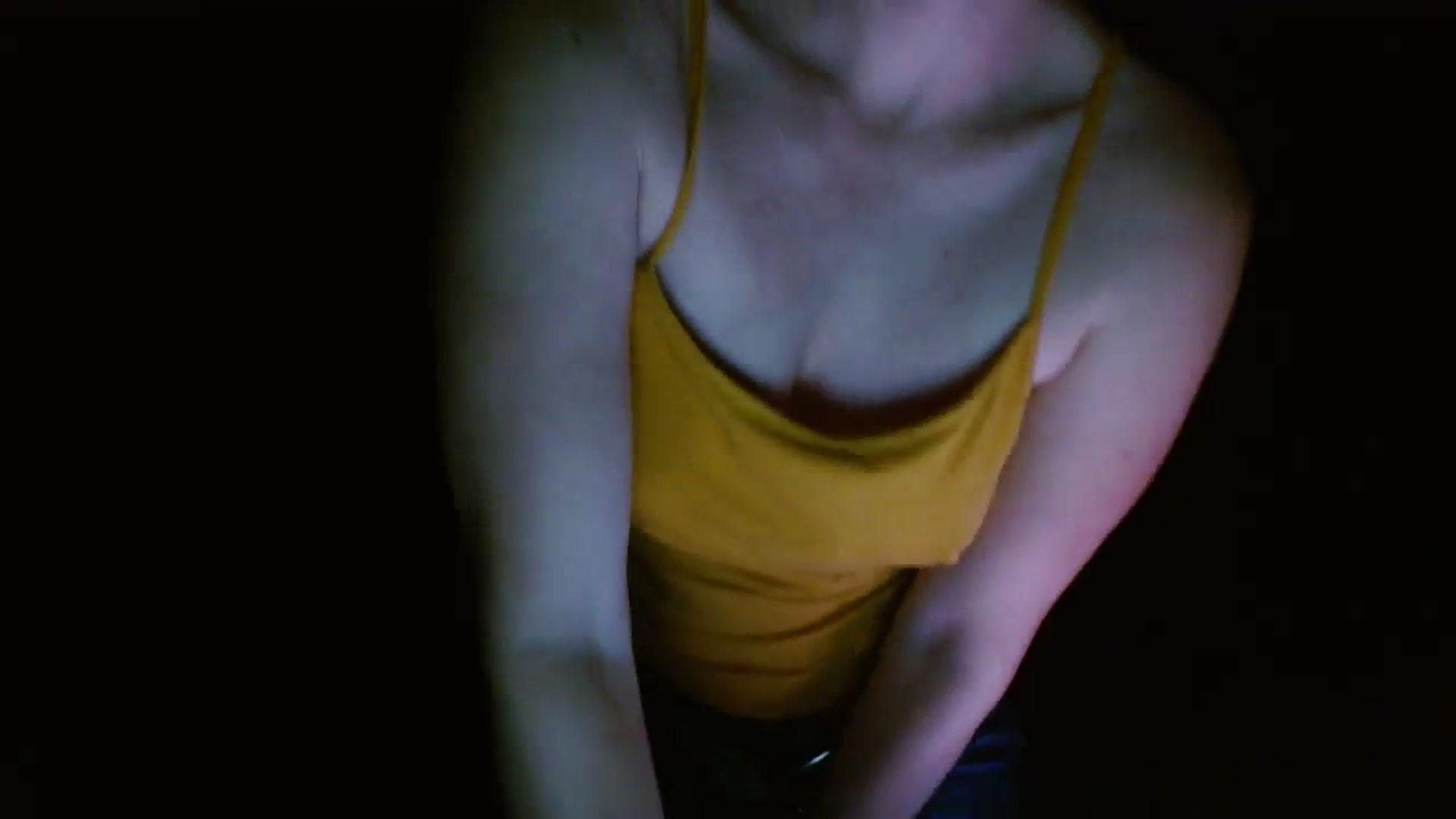 Gallery image thumbnail from GirlOffGrid's myfreecams stream on, 12/03/2023, 23:01 image 5 of 20