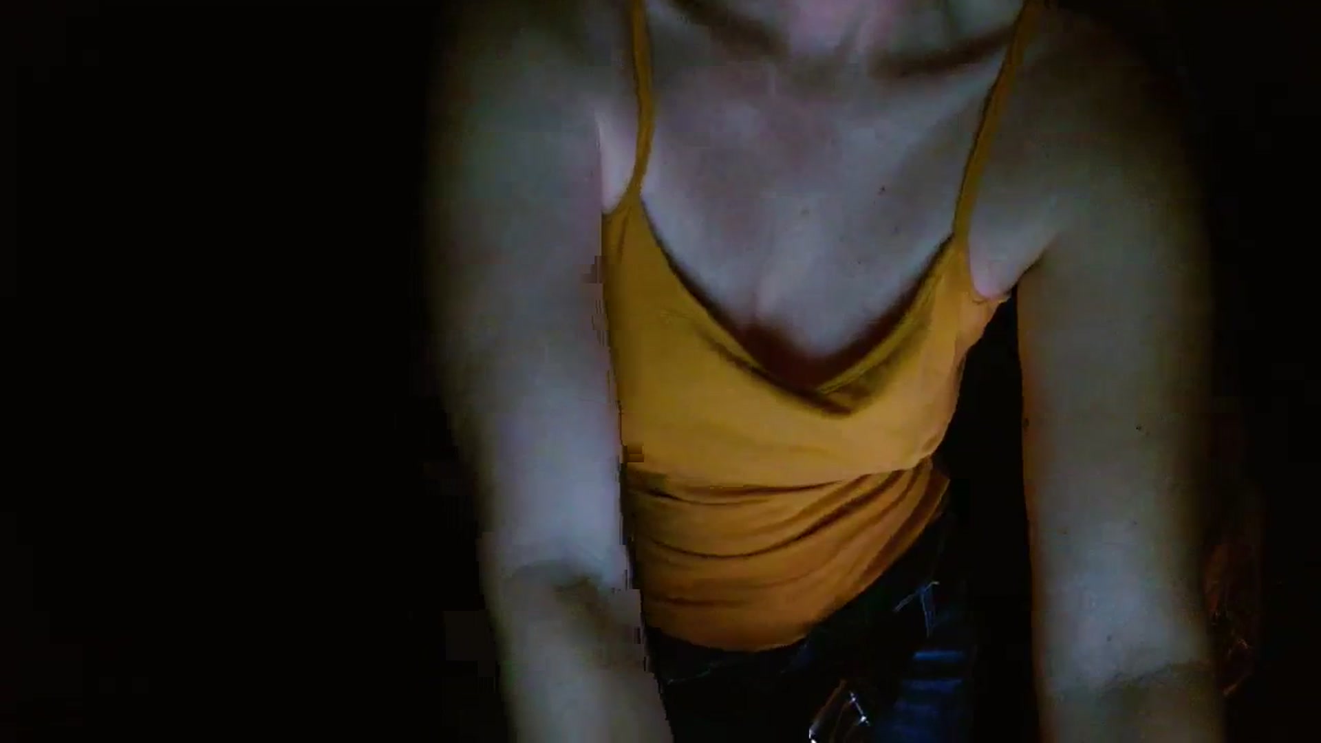 Gallery image thumbnail from GirlOffGrid's myfreecams stream on, 12/03/2023, 23:01 image 6 of 20