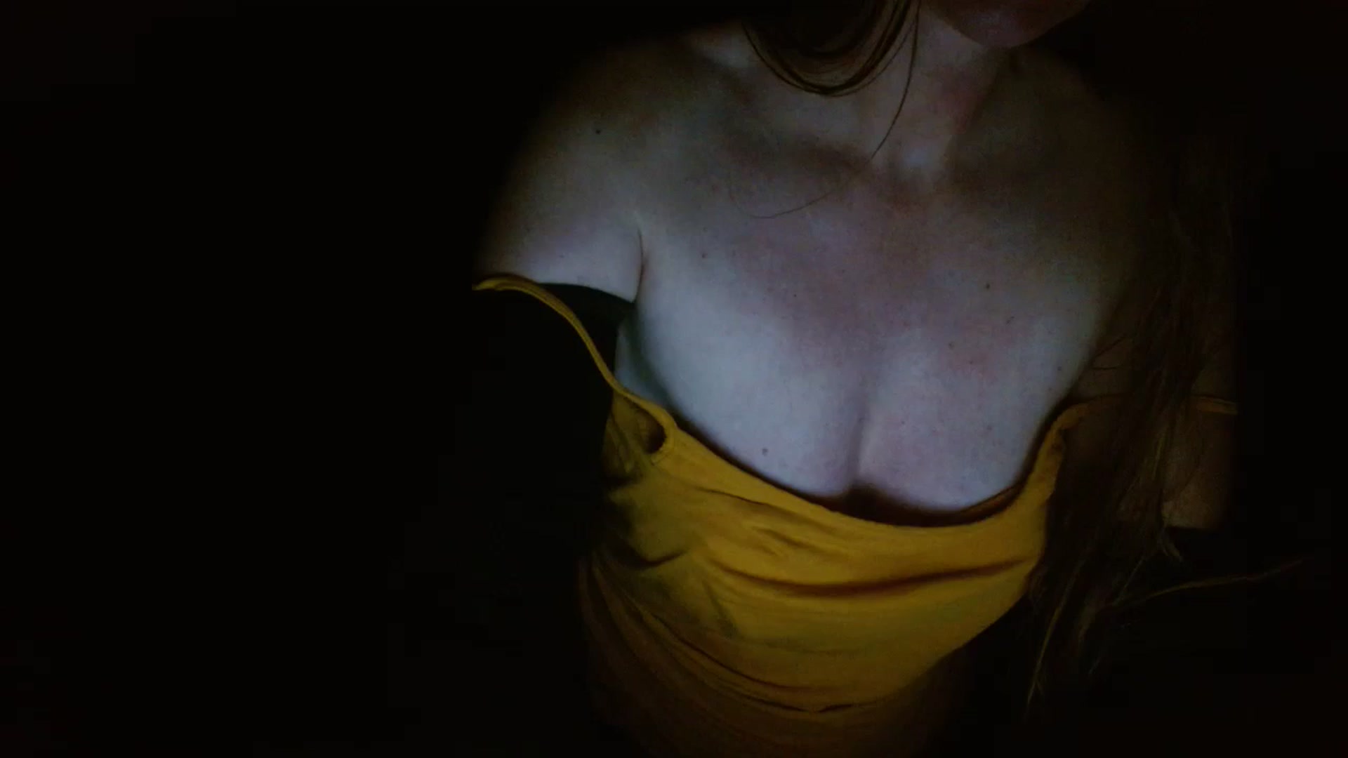 Gallery image thumbnail from GirlOffGrid's myfreecams stream on, 12/03/2023, 23:52 image 18 of 20