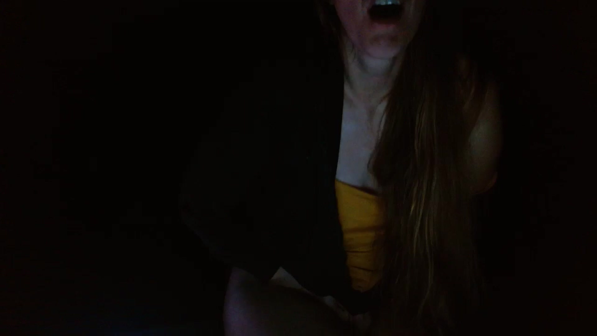 Gallery image thumbnail from GirlOffGrid's myfreecams stream on, 12/04/2023, 24:38 image 1 of 20