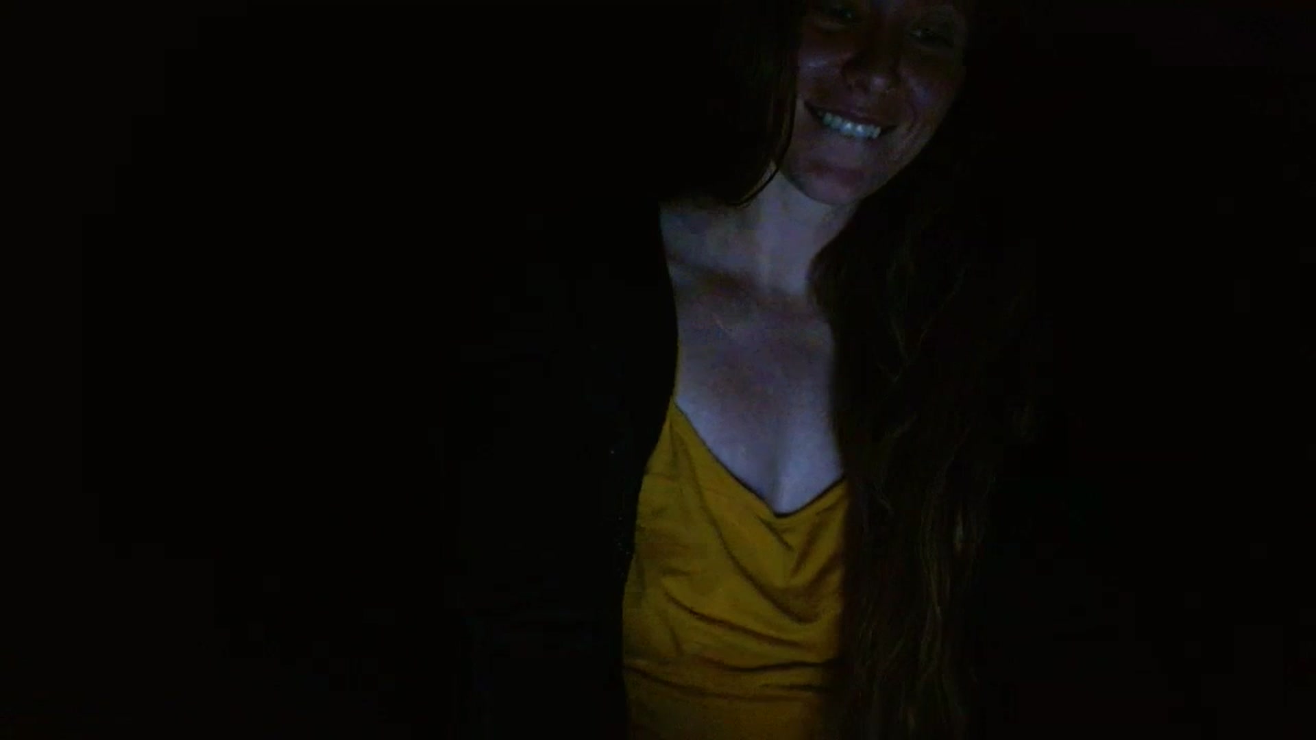 Gallery image thumbnail from GirlOffGrid's myfreecams stream on, 12/04/2023, 24:38 image 14 of 20