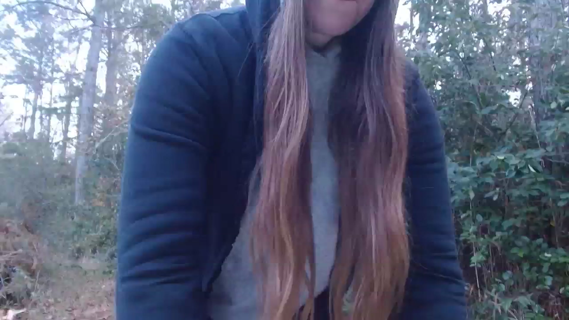 Gallery image thumbnail from GirlOffGrid's myfreecams stream on, 12/06/2023, 24:07 image 3 of 20