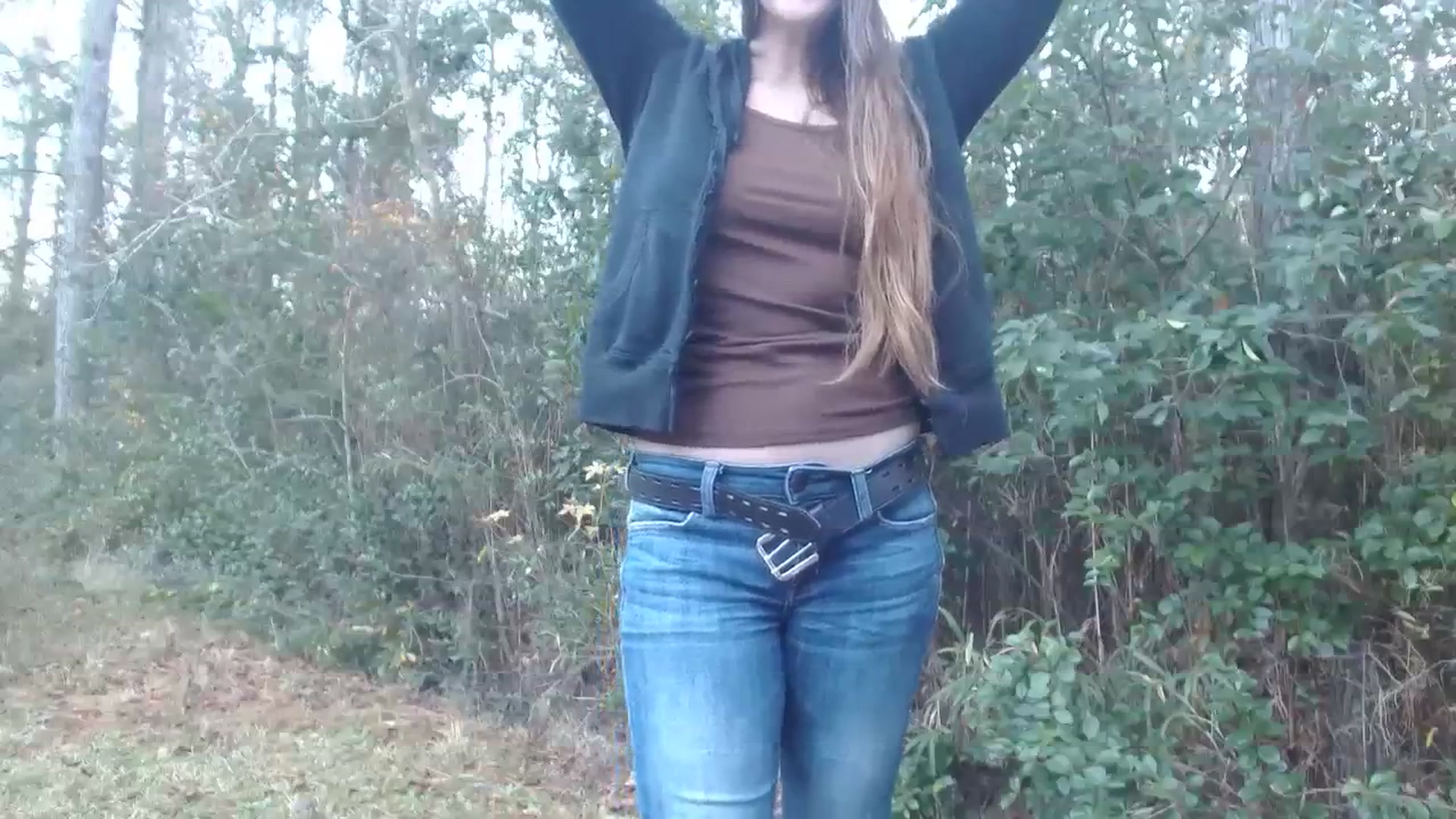 Gallery image thumbnail from GirlOffGrid's myfreecams stream on, 12/09/2023, 22:51 image 7 of 20