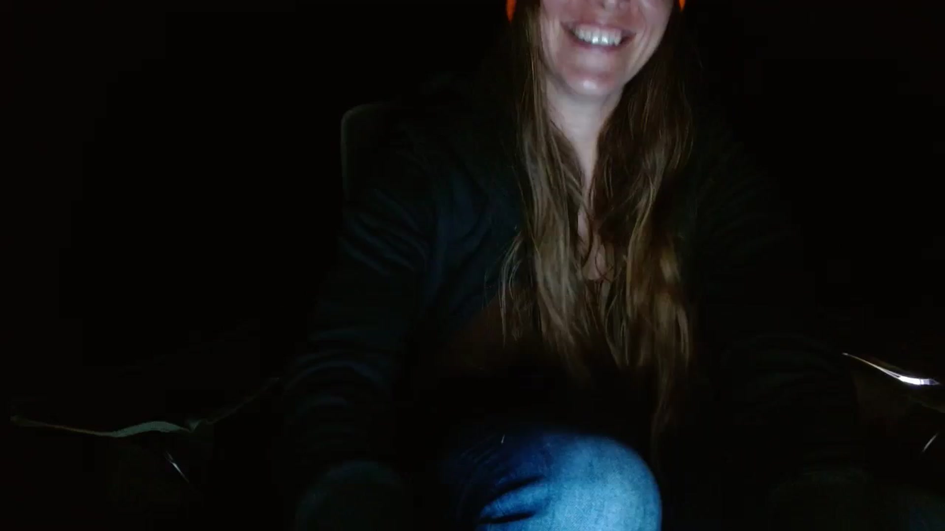 Gallery image thumbnail from GirlOffGrid's myfreecams stream on, 12/10/2023, 24:33 image 12 of 20