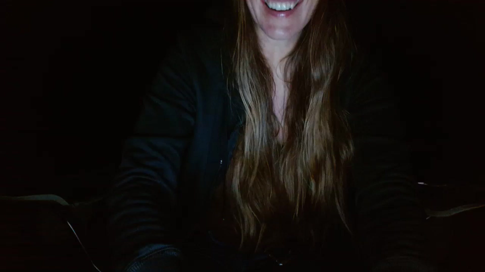 Gallery image thumbnail from GirlOffGrid's myfreecams stream on, 12/10/2023, 24:54 image 10 of 20