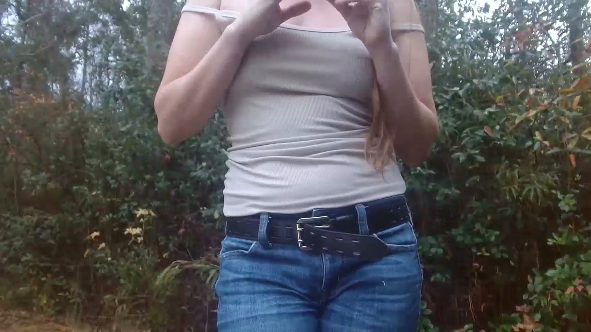 Gallery image thumbnail from GirlOffGrid's myfreecams stream on, 12/10/2023, 18:00 image 16 of 20