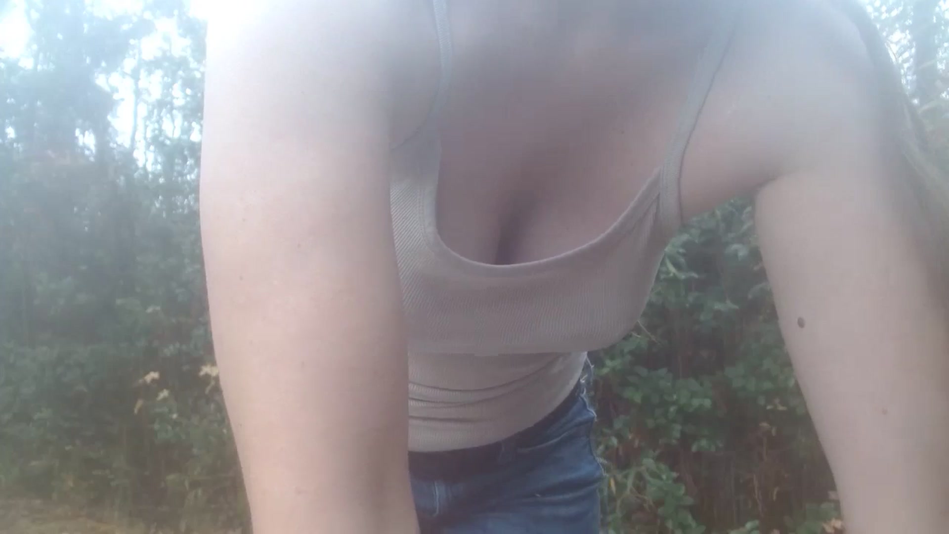 Gallery image thumbnail from GirlOffGrid's myfreecams stream on, 12/10/2023, 18:00 image 7 of 20