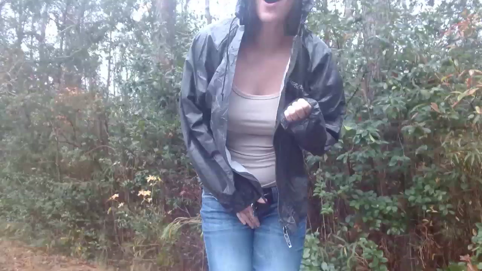 Gallery image thumbnail from GirlOffGrid's myfreecams stream on, 12/10/2023, 19:08 image 2 of 20