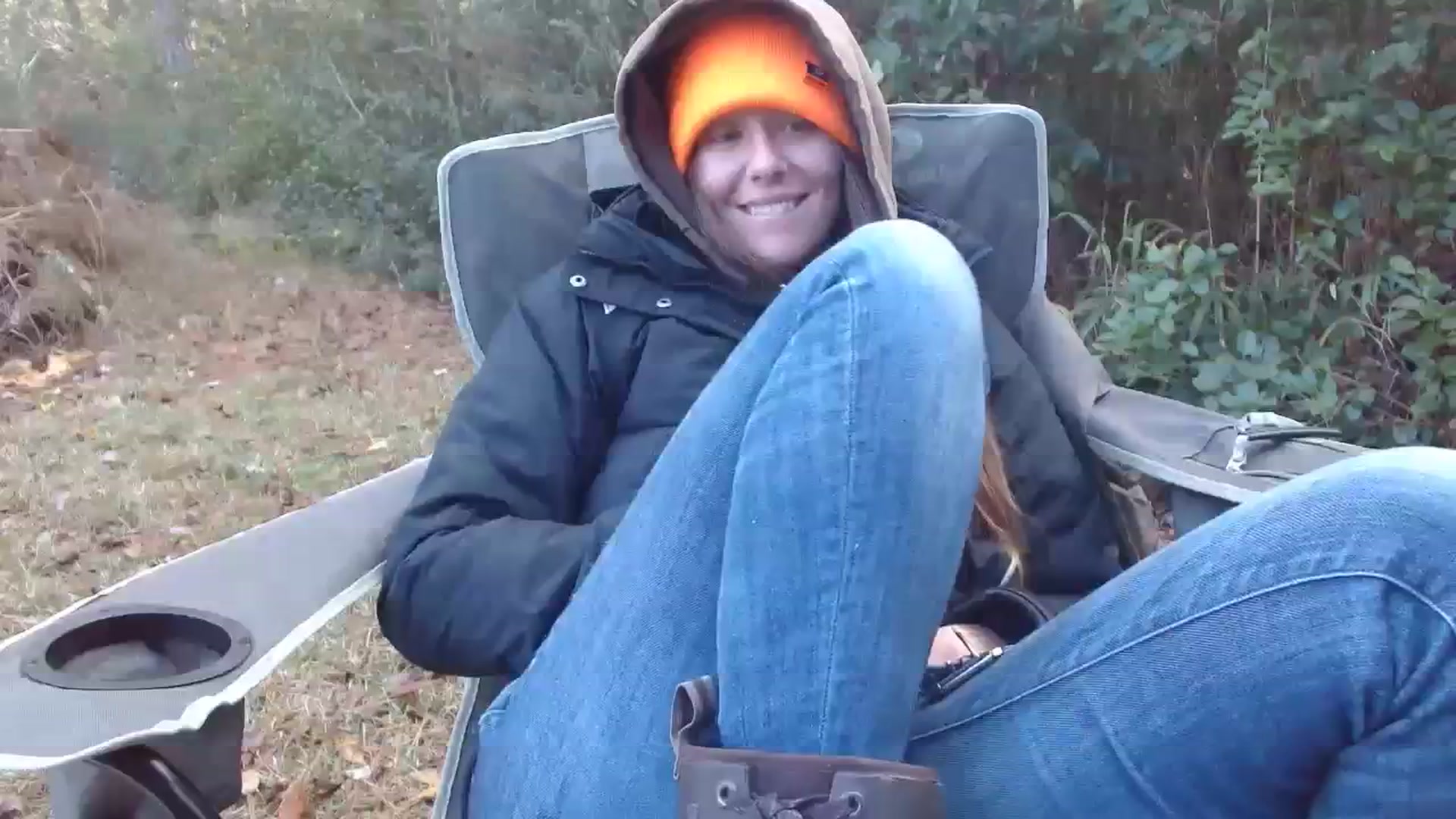 Gallery image thumbnail from GirlOffGrid's myfreecams stream on, 12/11/2023, 20:33 image 9 of 20