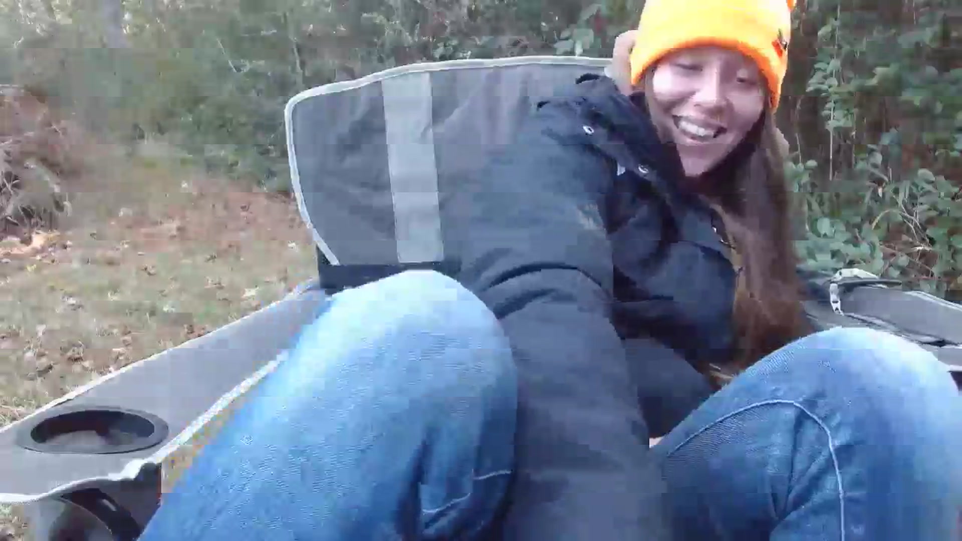 Gallery image thumbnail from GirlOffGrid's myfreecams stream on, 12/11/2023, 20:33 image 6 of 20