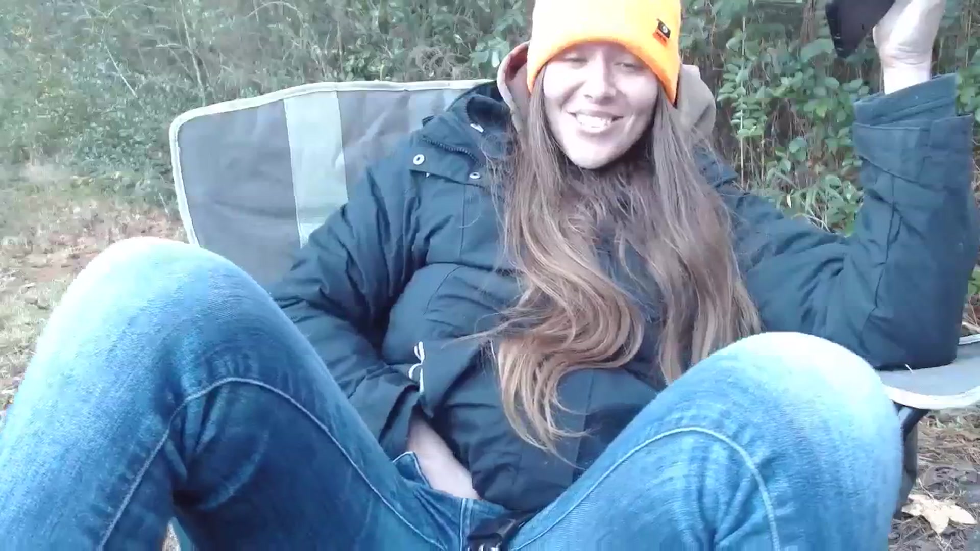 Gallery image thumbnail from GirlOffGrid's myfreecams stream on, 12/11/2023, 22:05 image 13 of 20
