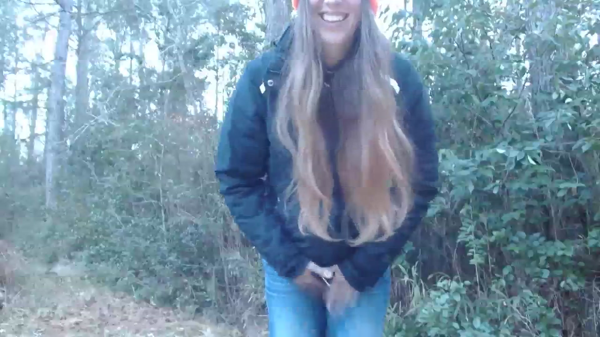 Gallery image thumbnail from GirlOffGrid's myfreecams stream on, 12/16/2023, 22:20 image 9 of 20