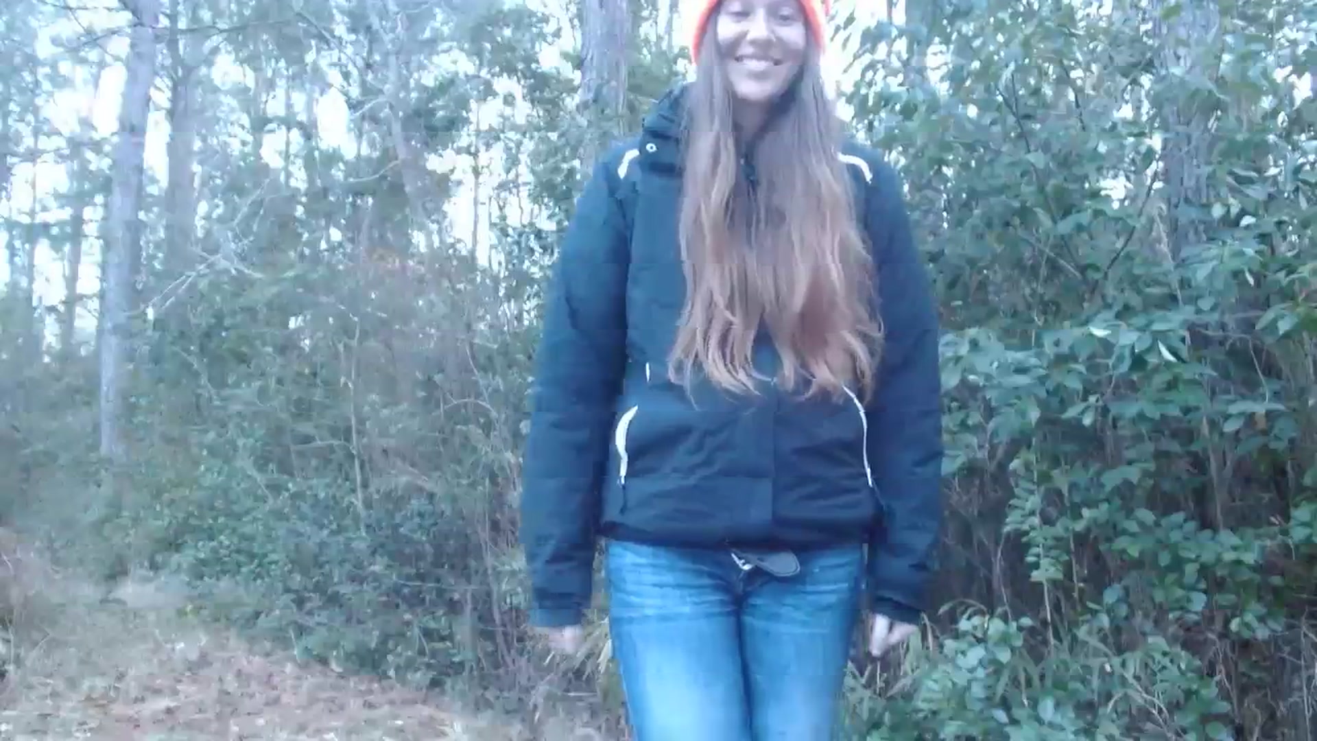 Gallery image thumbnail from GirlOffGrid's myfreecams stream on, 12/16/2023, 22:20 image 5 of 20