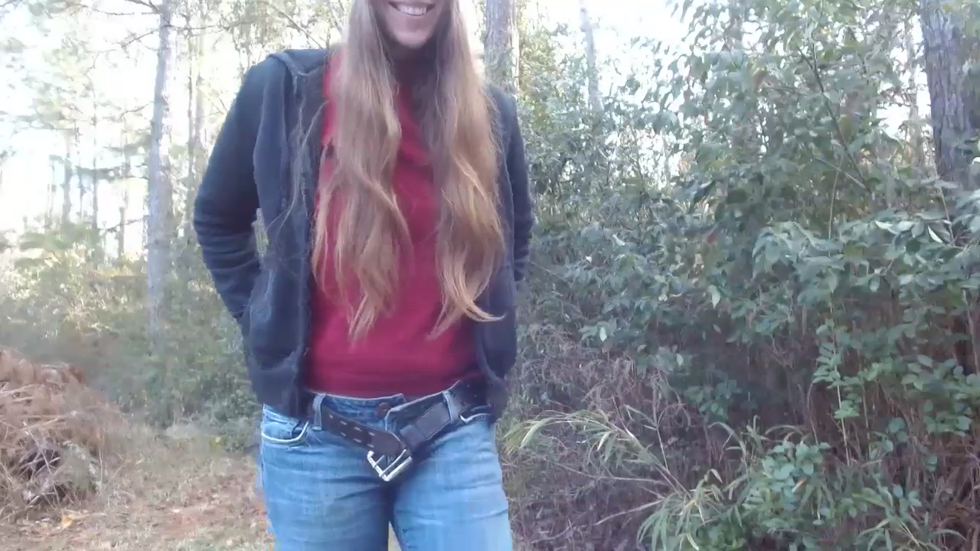 Gallery image thumbnail from GirlOffGrid's myfreecams stream on, 12/22/2023, 21:06 image 14 of 20