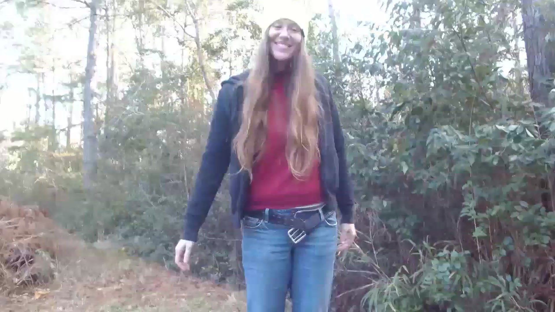 Gallery image thumbnail from GirlOffGrid's myfreecams stream on, 12/22/2023, 21:06 image 7 of 20