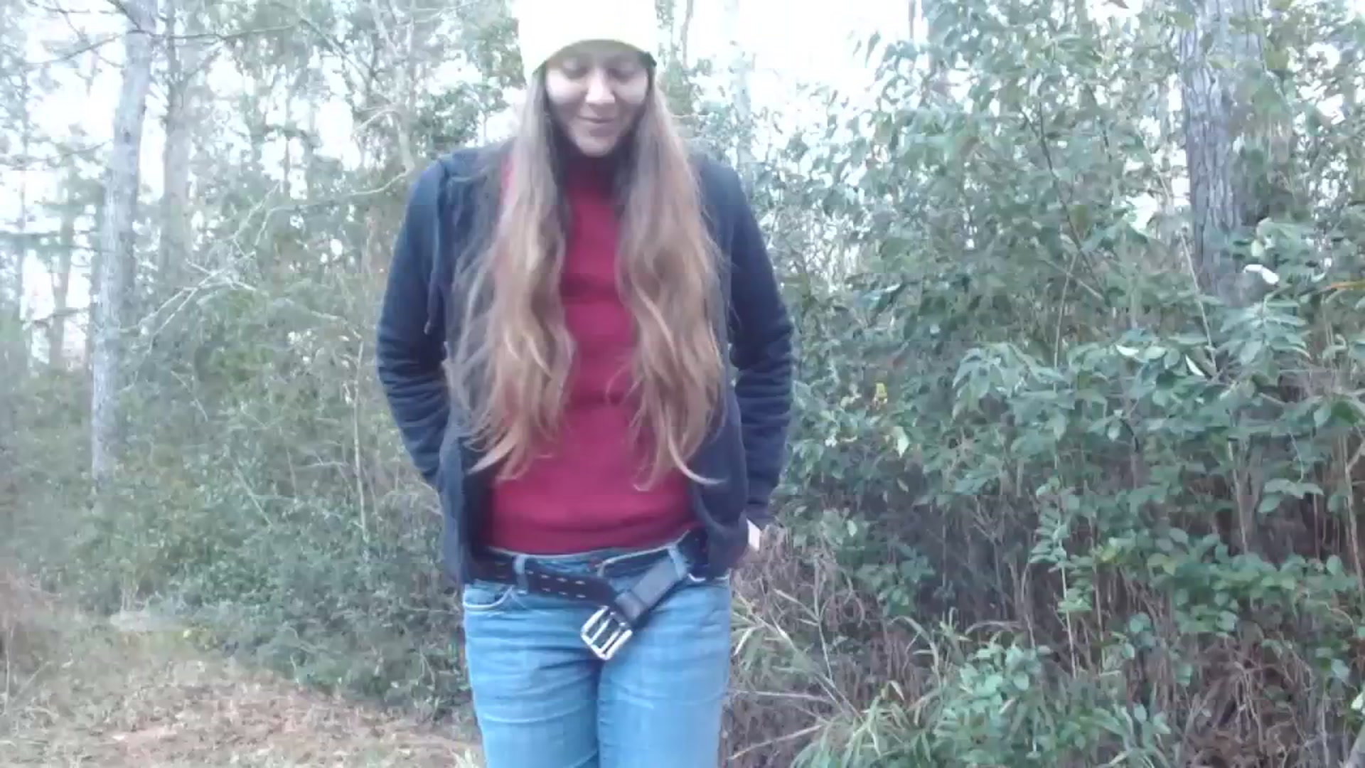 Gallery image thumbnail from GirlOffGrid's myfreecams stream on, 12/22/2023, 23:23 image 2 of 20