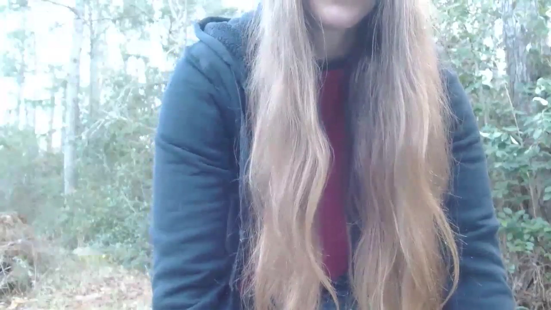 Gallery image thumbnail from GirlOffGrid's myfreecams stream on, 12/22/2023, 23:23 image 4 of 20