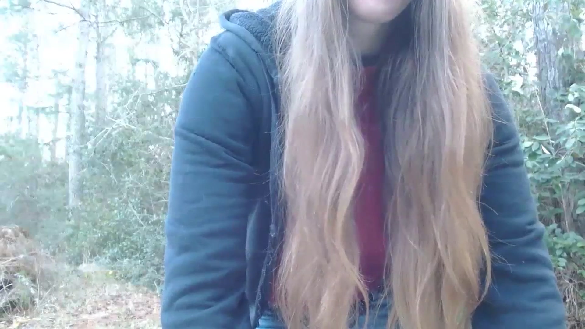 Gallery image thumbnail from GirlOffGrid's myfreecams stream on, 12/22/2023, 23:23 image 5 of 20