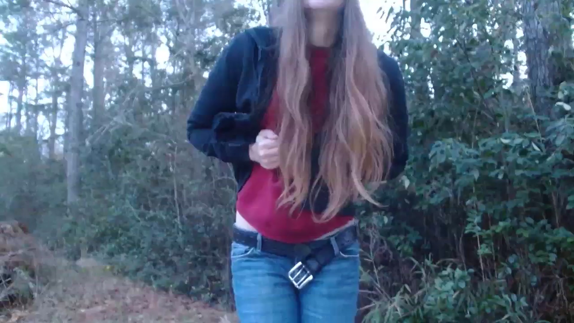 Gallery image thumbnail from GirlOffGrid's myfreecams stream on, 12/22/2023, 23:23 image 8 of 20
