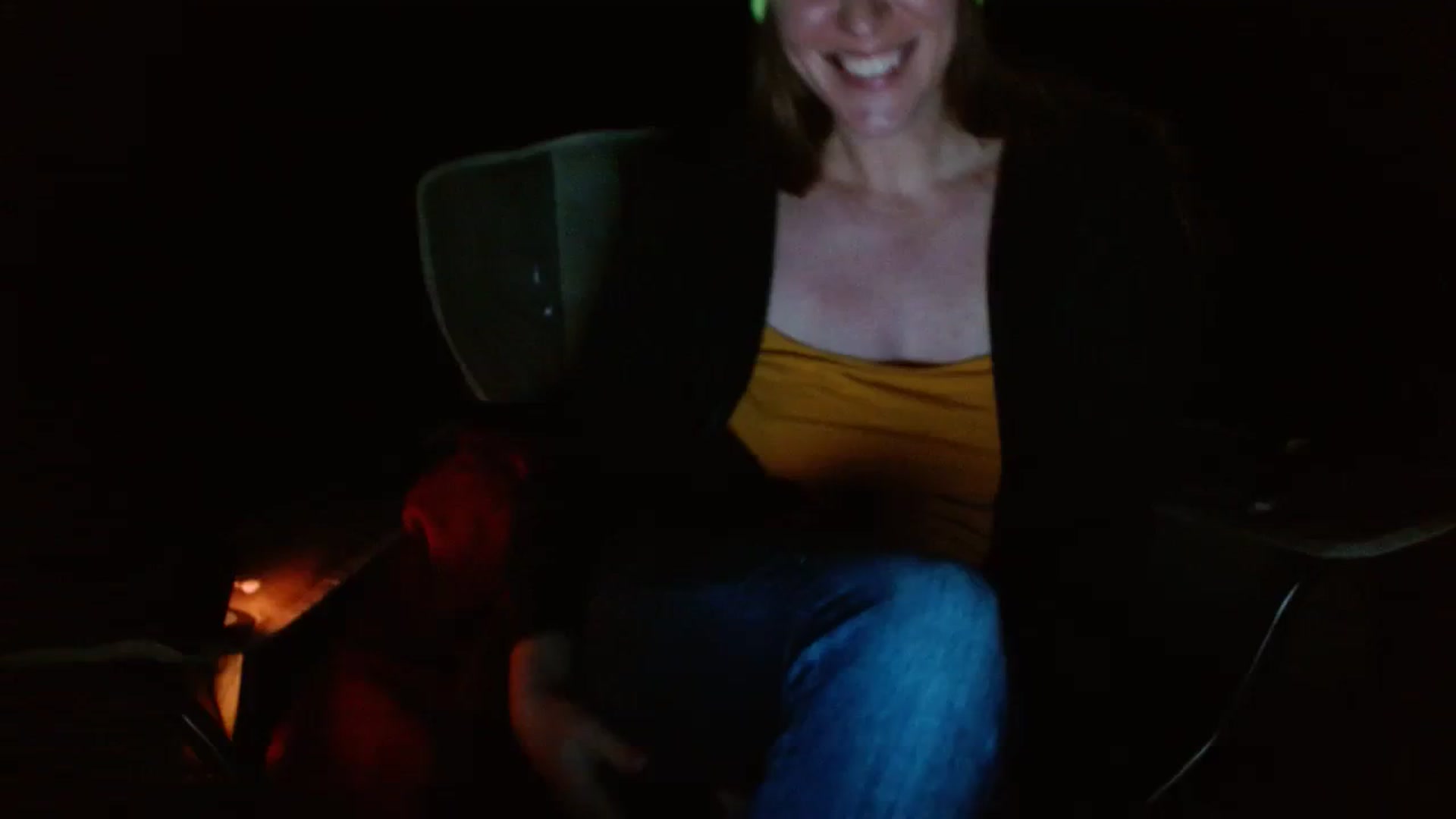 Gallery image thumbnail from GirlOffGrid's myfreecams stream on, 12/25/2023, 24:38 image 13 of 20