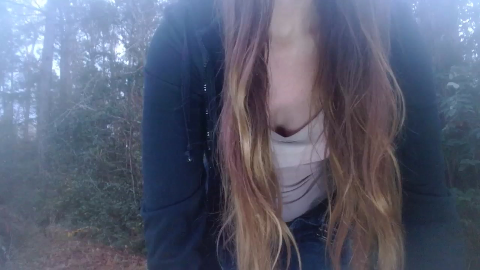 Gallery image thumbnail from GirlOffGrid's myfreecams stream on, 12/28/2023, 23:09 image 10 of 20
