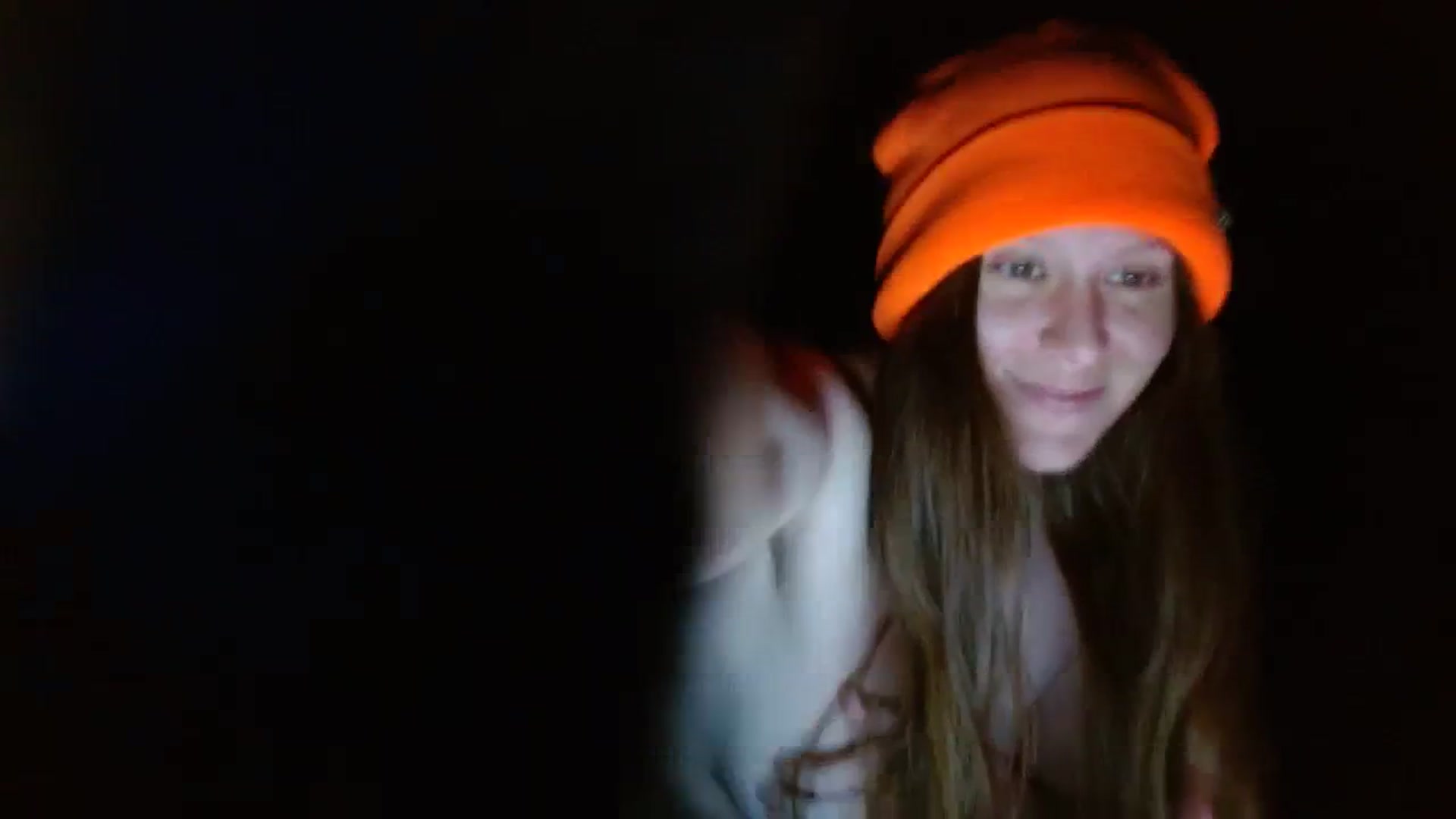 Gallery image thumbnail from GirlOffGrid's myfreecams stream on, 12/28/2023, 23:56 image 19 of 20