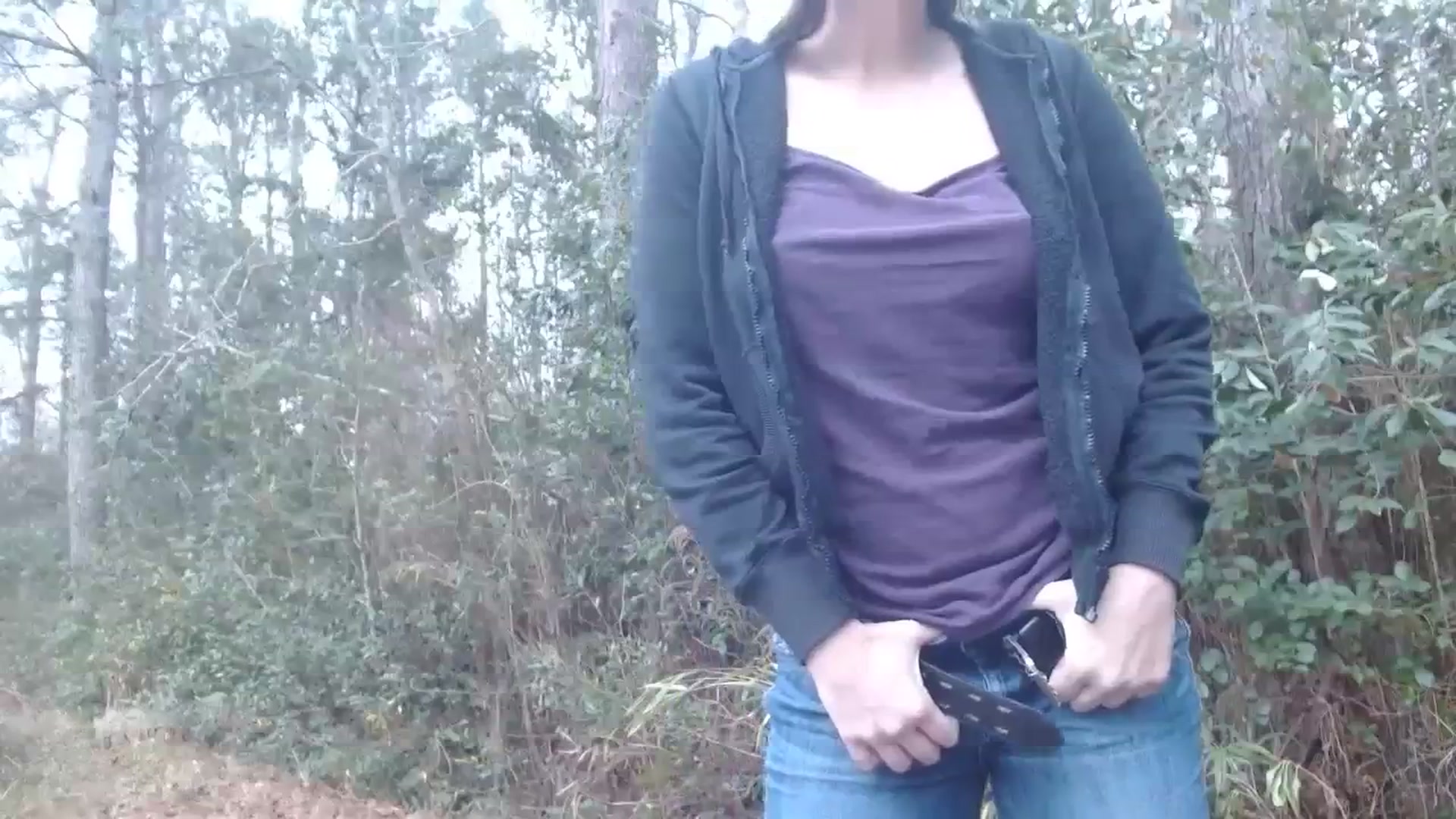 Gallery image thumbnail from GirlOffGrid's myfreecams stream on, 01/01/2024, 22:52 image 15 of 20