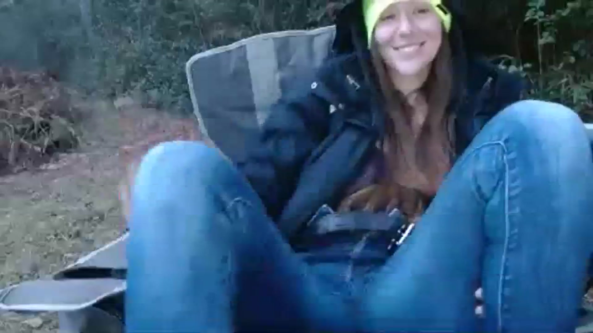 Gallery image thumbnail from GirlOffGrid's myfreecams stream on, 01/01/2024, 22:52 image 17 of 20