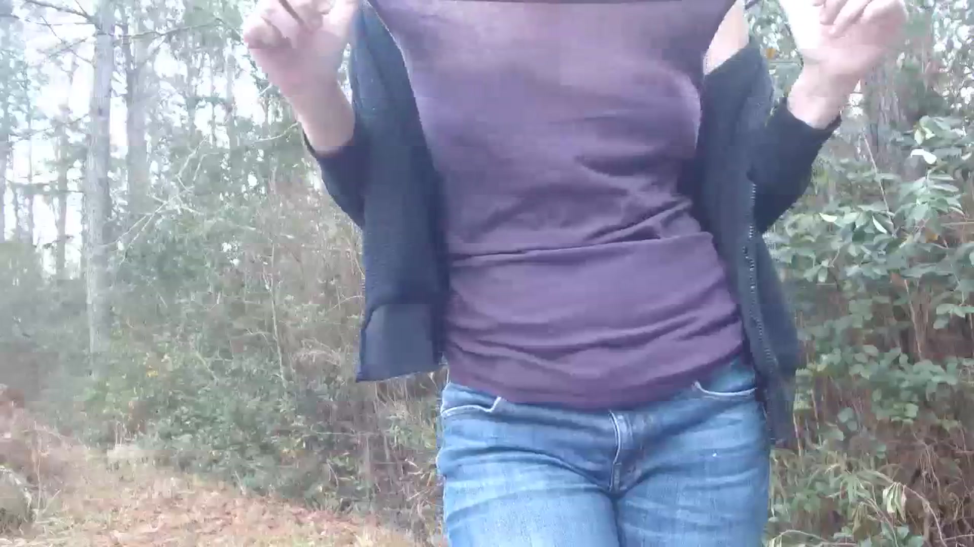 Gallery image thumbnail from GirlOffGrid's myfreecams stream on, 01/01/2024, 22:52 image 8 of 20