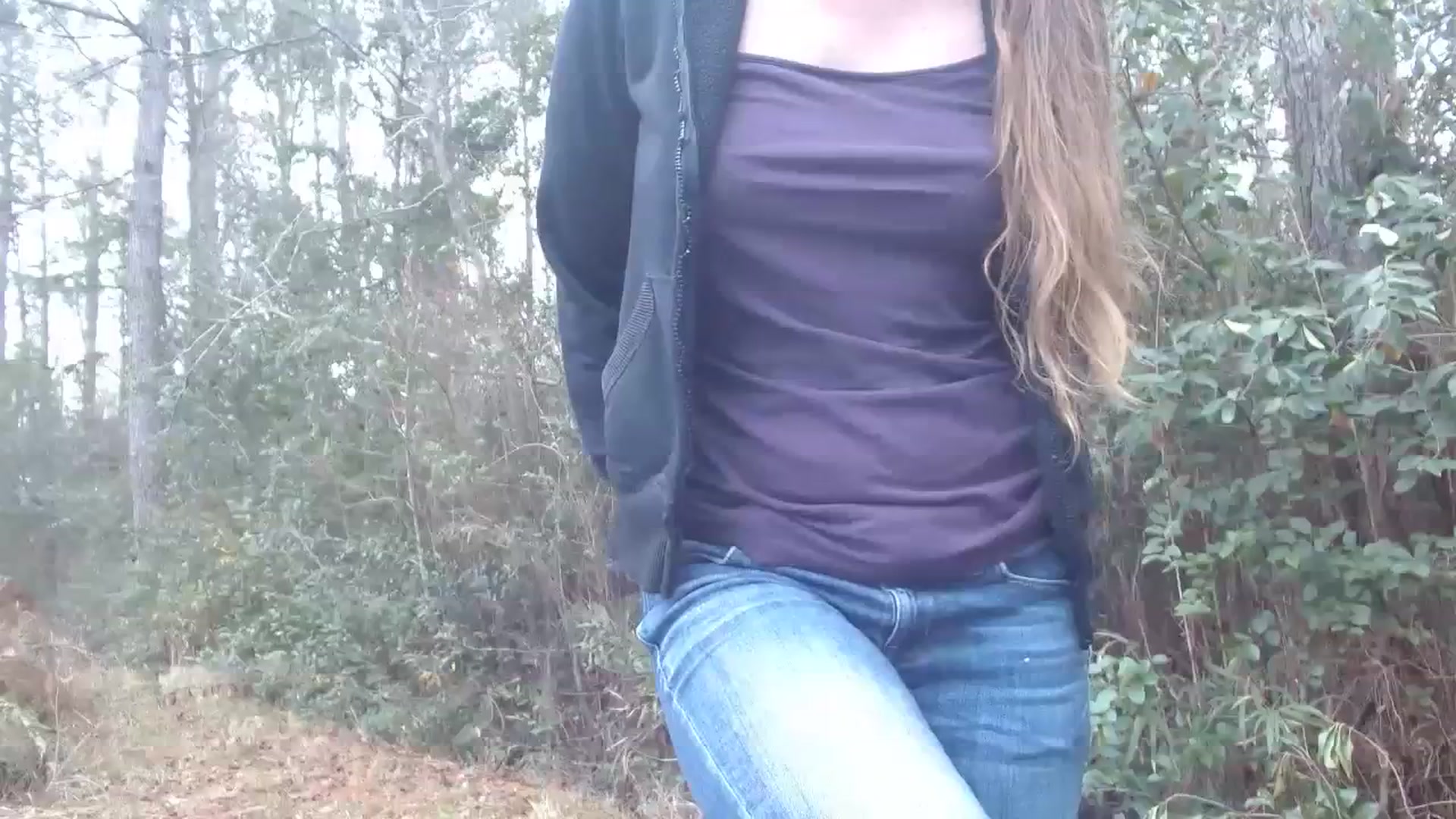 Gallery image thumbnail from GirlOffGrid's myfreecams stream on, 01/01/2024, 22:52 image 9 of 20