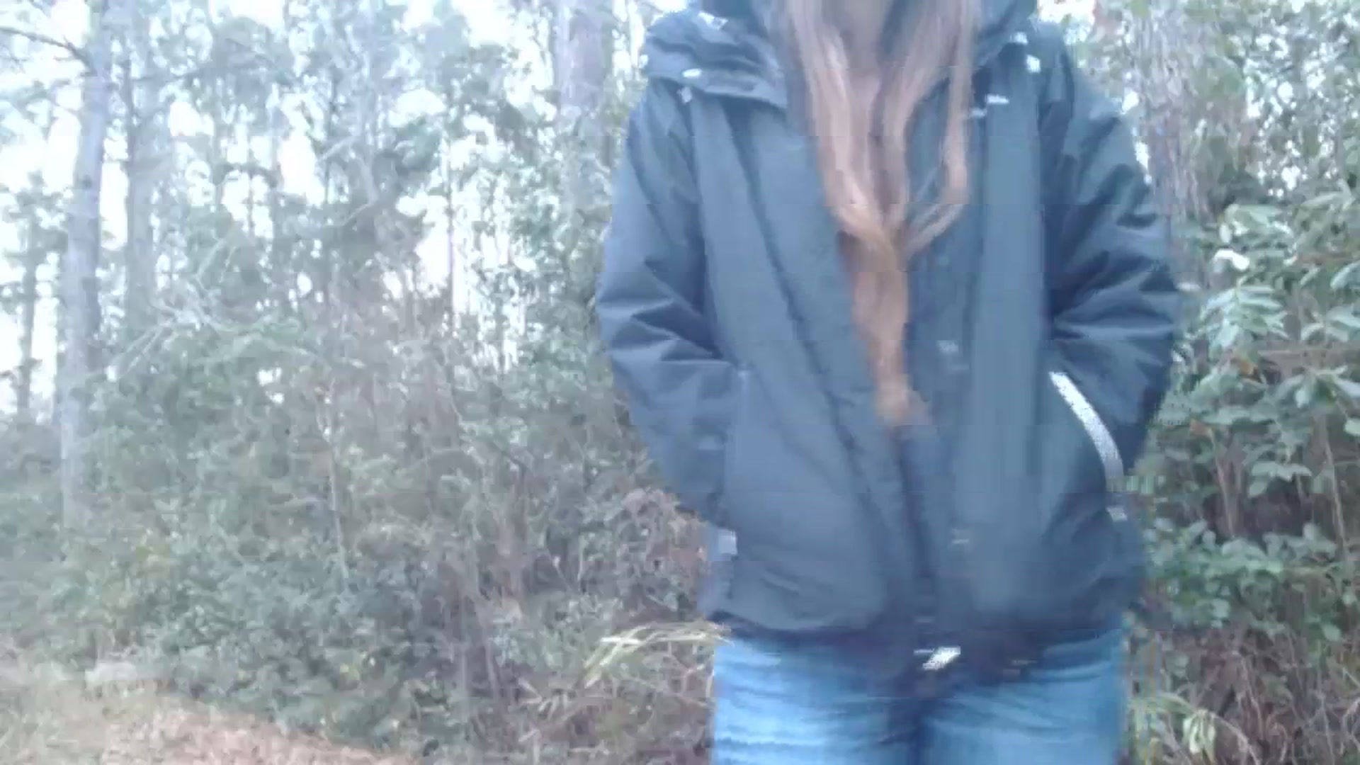 Gallery image thumbnail from GirlOffGrid's myfreecams stream on, 01/01/2024, 22:52 image 16 of 20