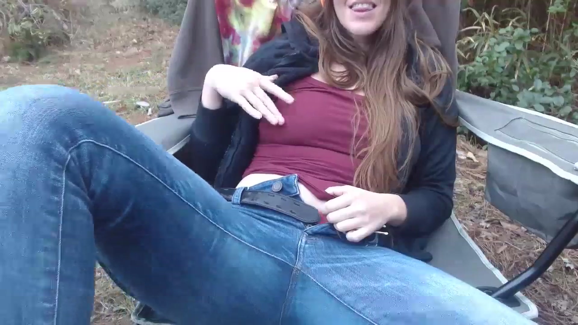 Gallery image thumbnail from GirlOffGrid's myfreecams stream on, 01/15/2024, 21:32 image 4 of 20