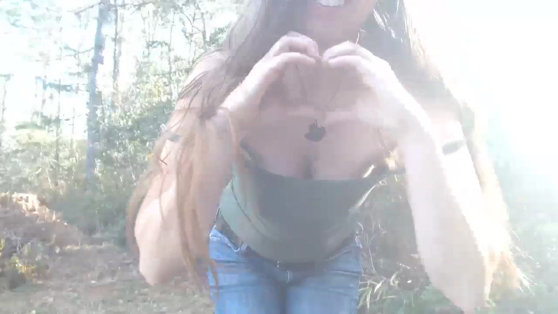 Gallery image thumbnail from GirlOffGrid's myfreecams stream on, 01/26/2024, 20:35 image 5 of 20