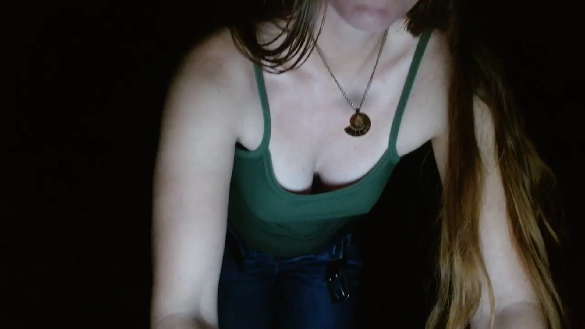 Gallery image thumbnail from GirlOffGrid's myfreecams stream on, 01/26/2024, 23:33 image 20 of 20