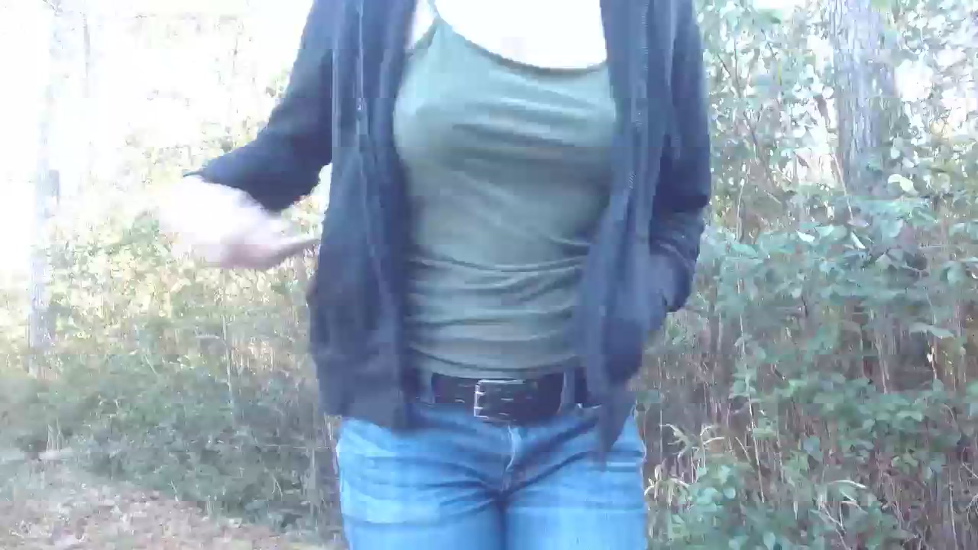 Gallery image thumbnail from GirlOffGrid's myfreecams stream on, 02/01/2024, 21:24 image 8 of 20