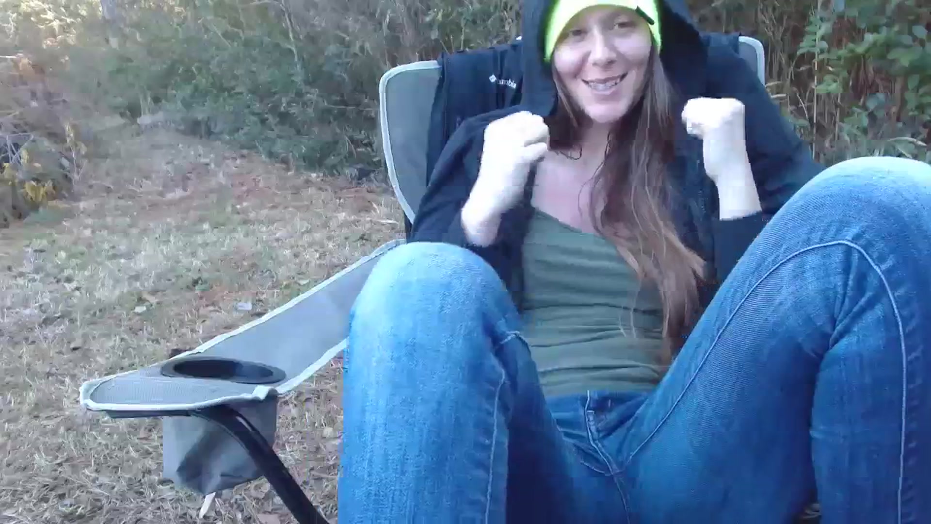 Gallery image thumbnail from GirlOffGrid's myfreecams stream on, 02/01/2024, 21:24 image 14 of 20