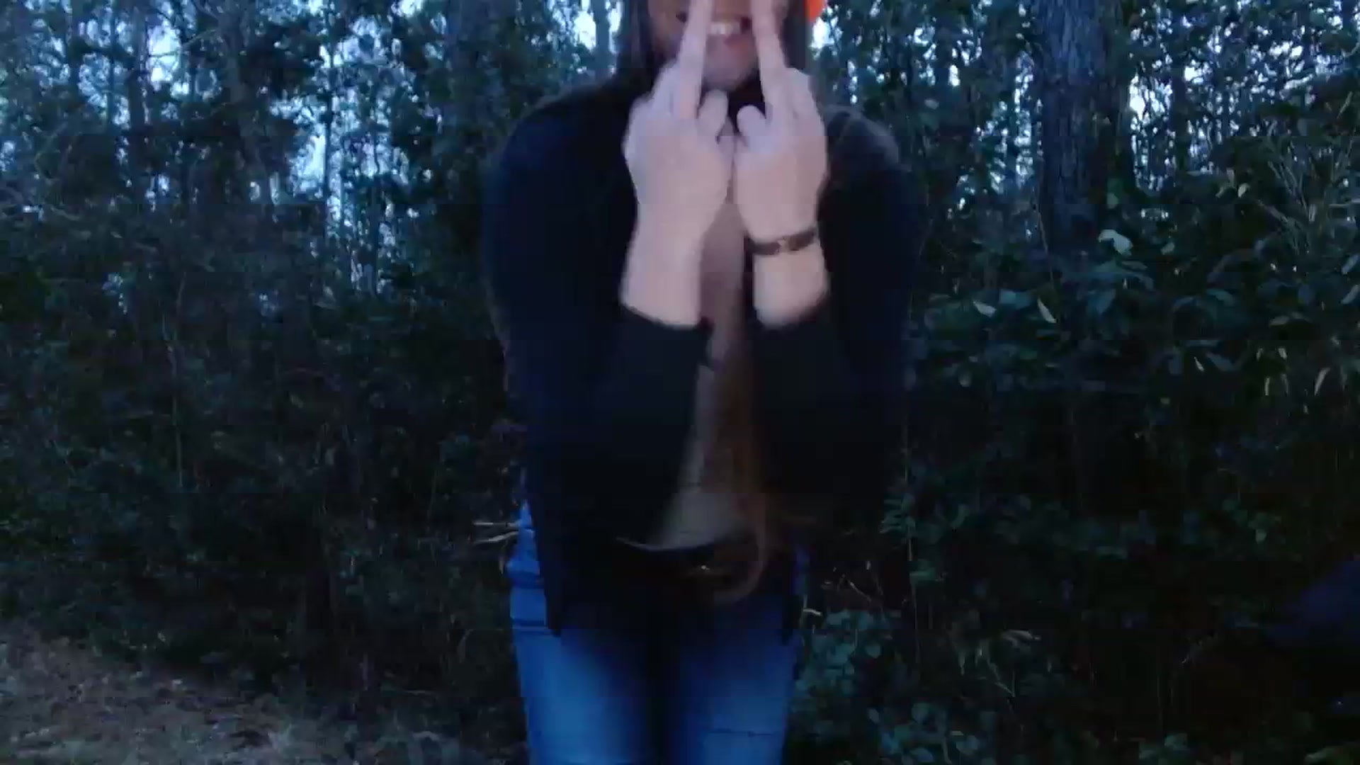 Gallery image thumbnail from GirlOffGrid's myfreecams stream on, 02/08/2024, 23:23 image 13 of 20