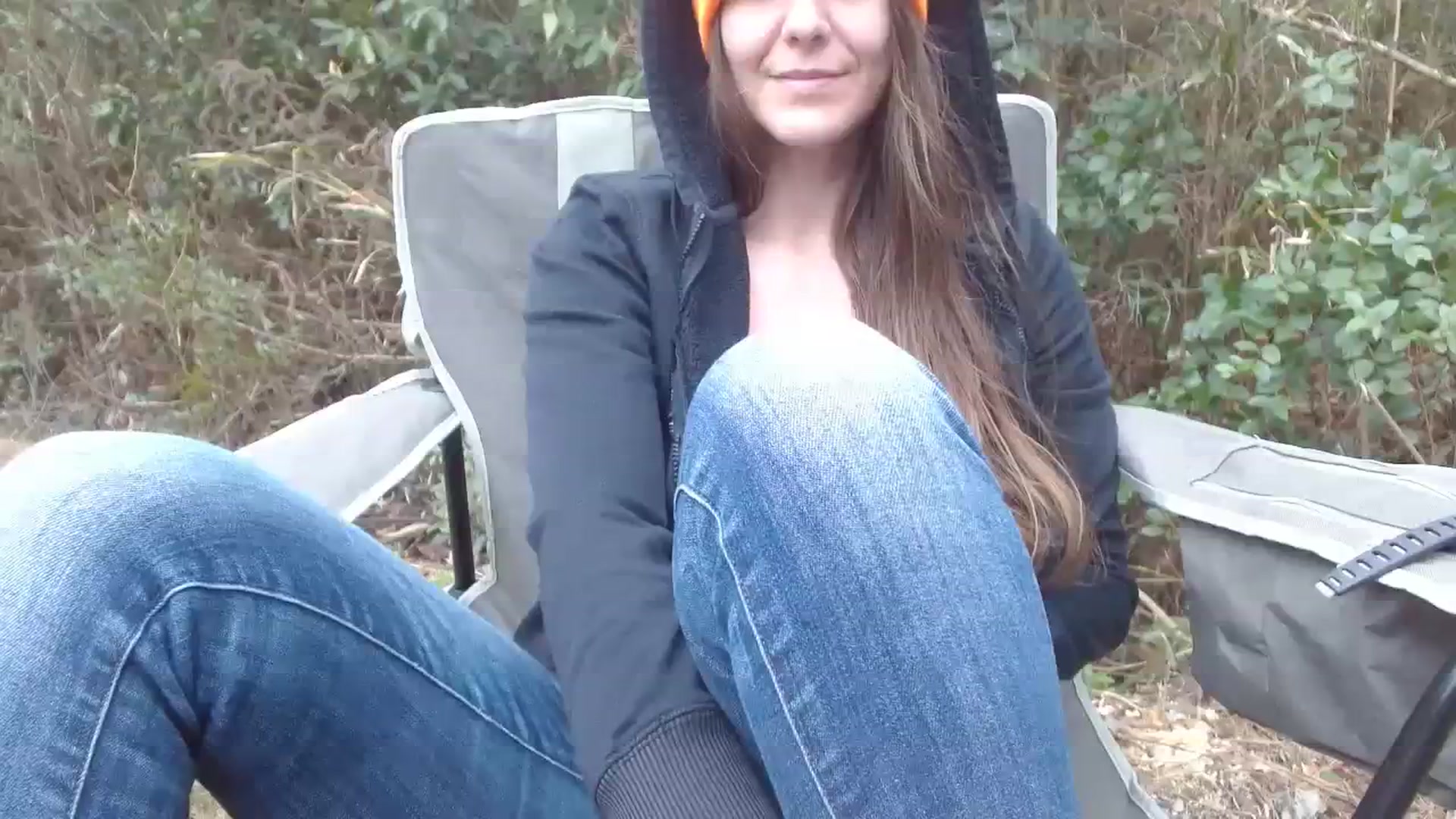 Gallery image thumbnail from GirlOffGrid's myfreecams stream on, 03/01/2024, 20:53 image 10 of 20