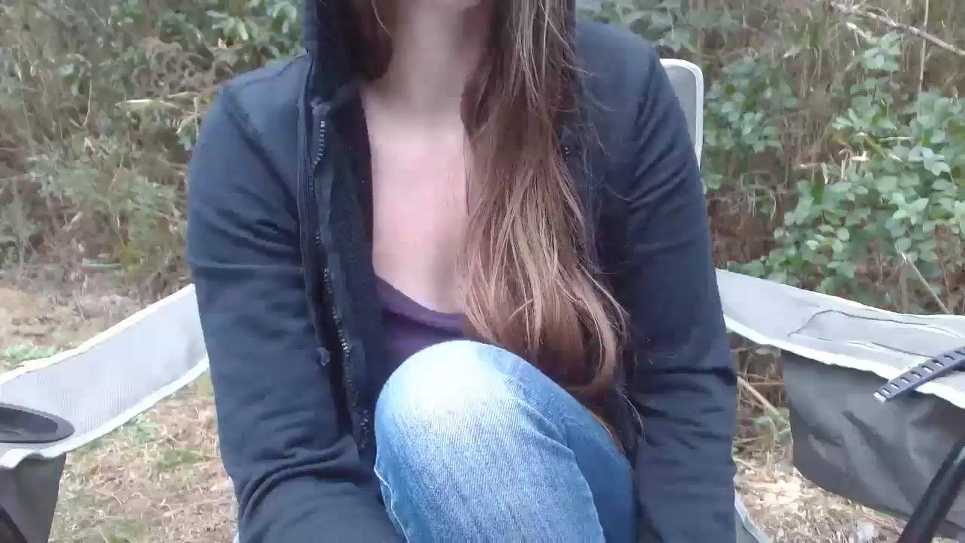 Gallery image thumbnail from GirlOffGrid's myfreecams stream on, 03/01/2024, 20:53 image 15 of 20