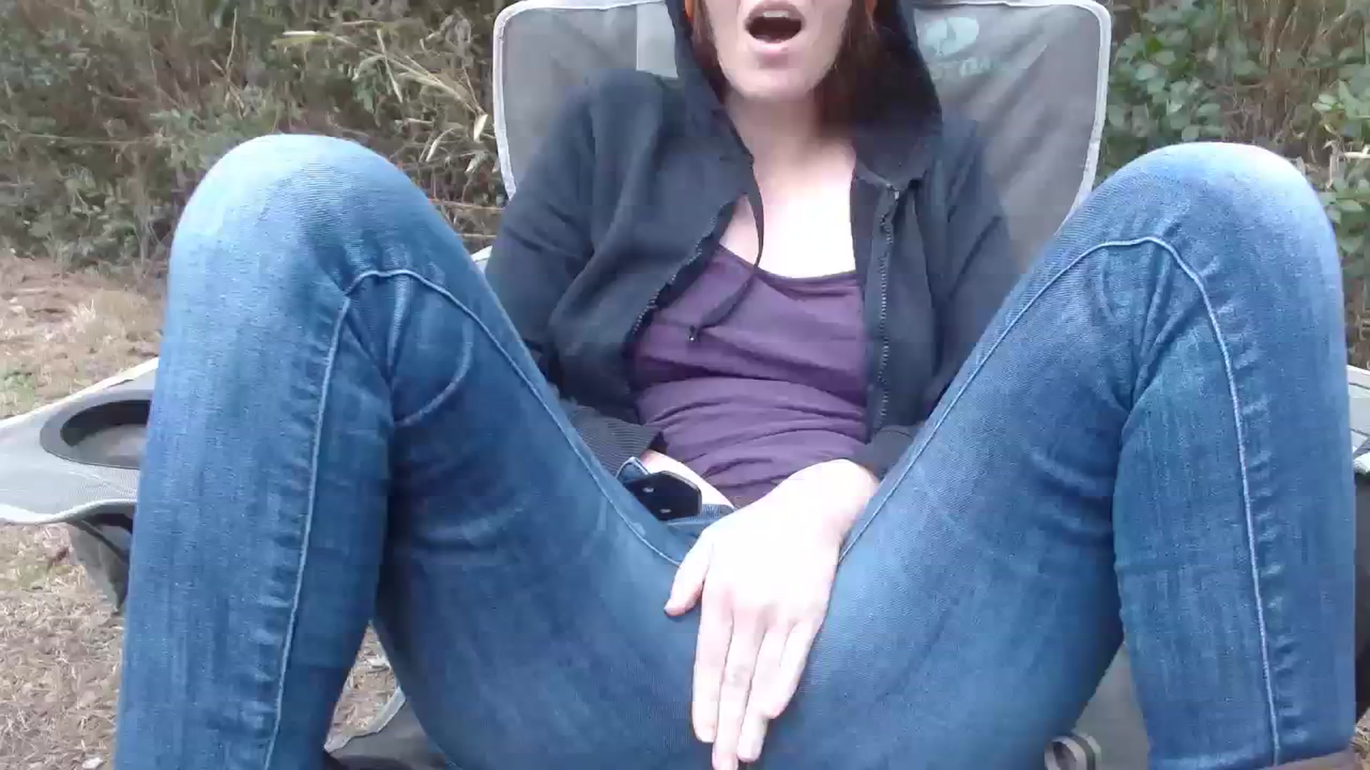 Gallery image thumbnail from GirlOffGrid's myfreecams stream on, 03/01/2024, 22:27 image 1 of 20