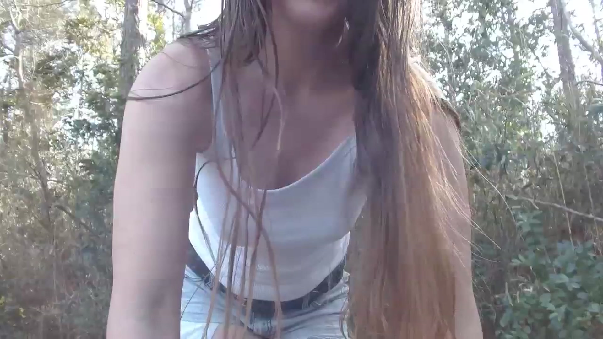 Gallery image thumbnail from GirlOffGrid's myfreecams stream on, 03/05/2024, 20:56 image 6 of 20